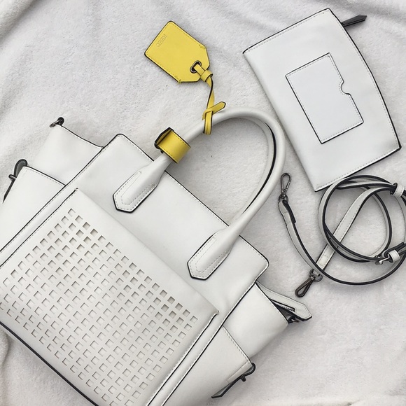 Bag - Picture 2 of 3